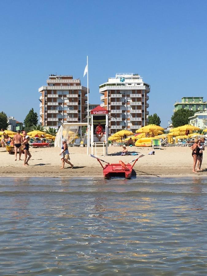 Appartamento Fronte Mare Rimini Kültér fotó