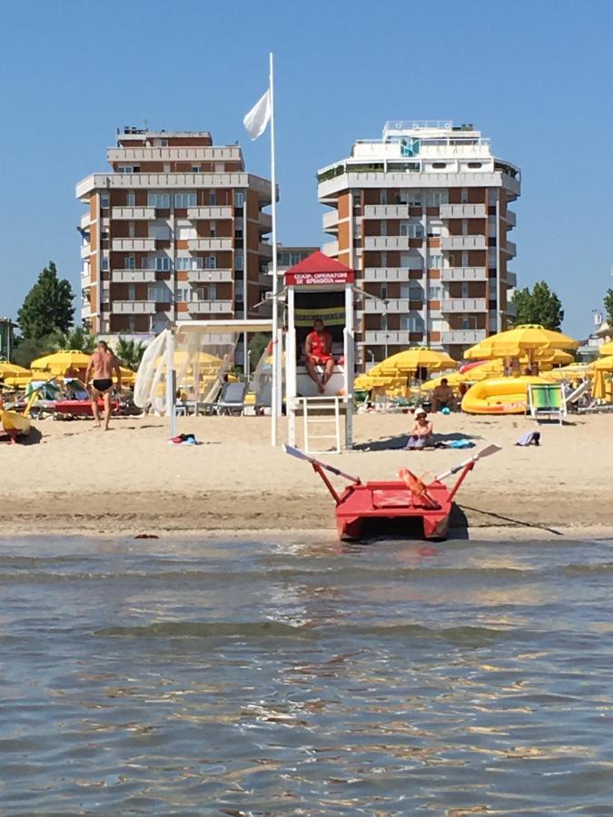 Appartamento Fronte Mare Rimini Kültér fotó