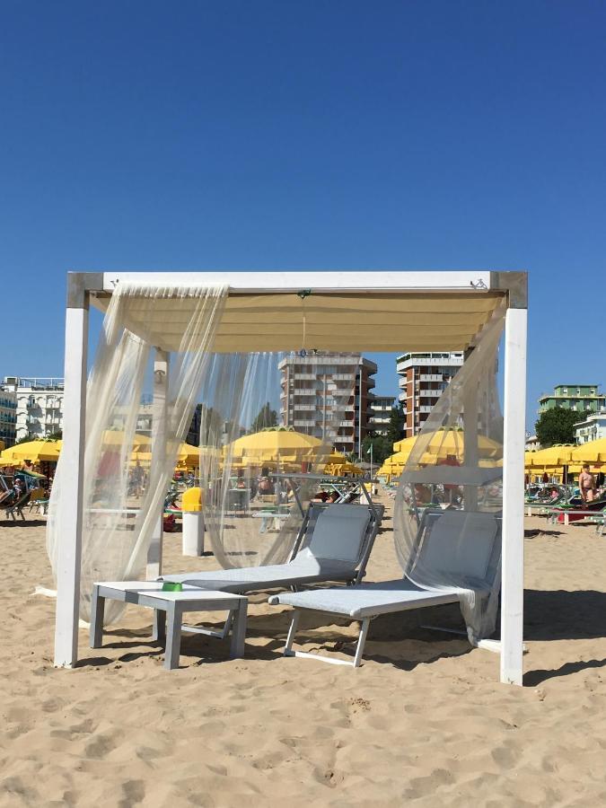 Appartamento Fronte Mare Rimini Kültér fotó